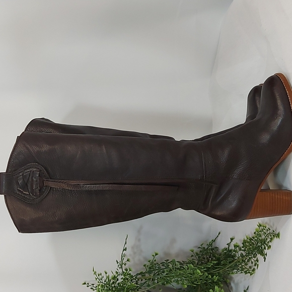 Coach Selena Brown Leather Block Heel Tassel Tall Almond Toe Boot 7B - Picture 3 of 12